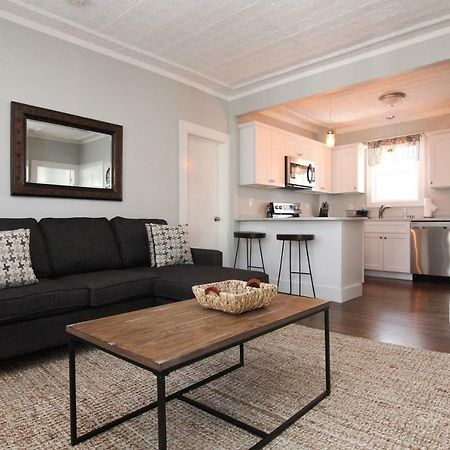 New One Bedroom Apartment Near Lake Winnipesaukee ウルフボロ エクステリア 写真